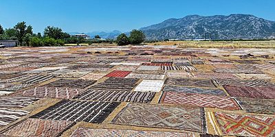 DÖŞEMEALTI'NIN DİLİ: HALILAR ANLATIYOR GEÇMİŞİ