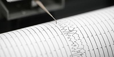 EGE DENİZİNDE 4.7 BÜYÜKLÜĞÜNDE DEPREM