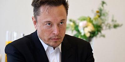 ELON MUSK'IN SERVETİ 400 MİLYAR DOLARI AŞTI